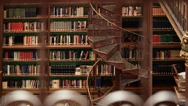 Lawatan sehari sewaan peribadi ke Pusat Sains Amsterdam, Muzium Maritim dan Perpustakaan Pusat di Belanda