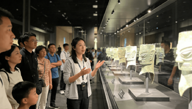 Muzium Sanxingdui + Galeri Pemulihan [Panduan secara langsung selama 3 jam] + Pilihan pagi/petang