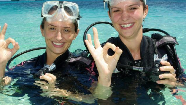 Crociera in barca a vela da Cairns a Michaelmas Cay nella Grande Barriera Corallina