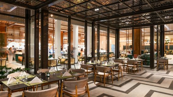 Buffet di frutti di mare al LOTTE Hotel Saigon: Cena buffet giornaliera con aragosta
