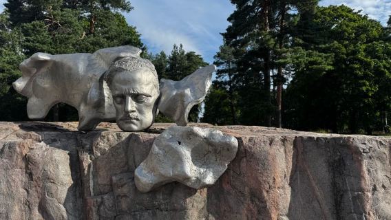Finland Helsinki + Taman Negara Nuuksio · Mendaki Hutan - Tasik - Sewaan Peribadi - Pilihan Terbaik