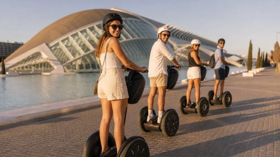 Valencia: 2h Monumental Segway Tour