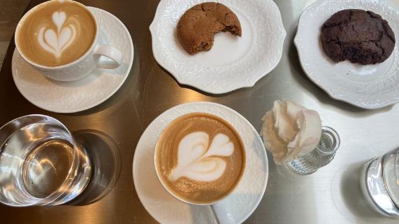 Hong Kong: Private City Tour with Coffee Tasting and Yoga