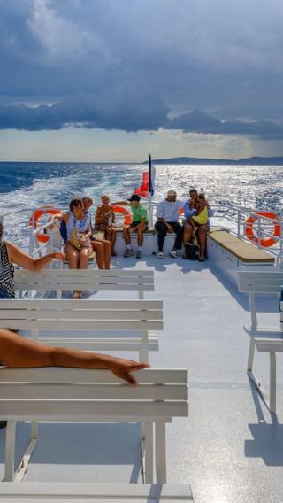 Nice - Saint Tropez: round trip boat transfer for a day