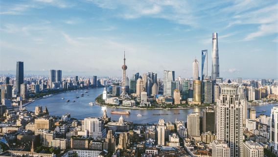 強くお勧めします!上海への日帰り旅行には、観光ツアー、黄浦江のナイトクルーズ、カニディナーが含まれます。
