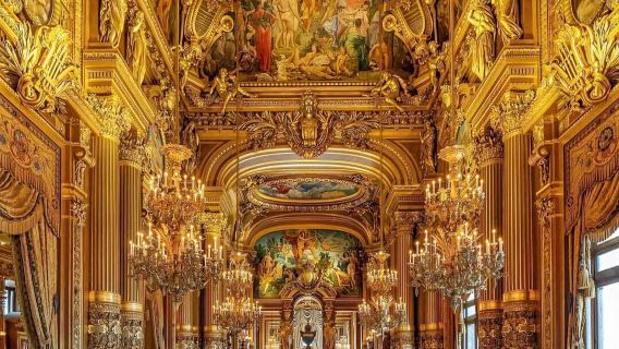 ทัวร์วันเดียว/ทัวร์หลายวัน รถเช่าเหมา Arc de Triomphe, Chapel of the Atonement, Moulin Rouge, Opera House และ พิพิธภัณฑ์ลูฟวร์