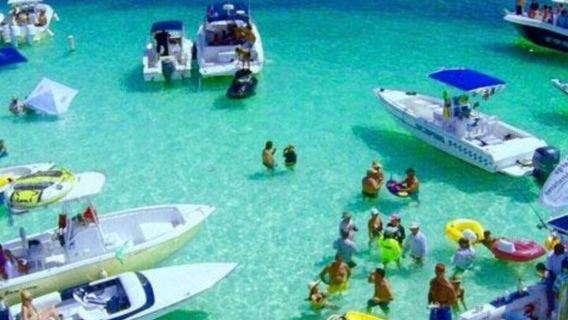 Miami: Party Boat Day Trip from Bayside Marketplace