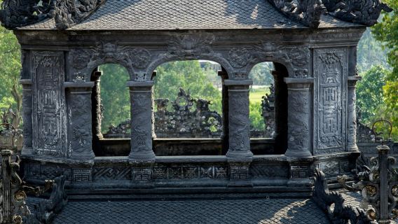 Half-day tour - Hue imperial city and a boat trip on the Perfume River