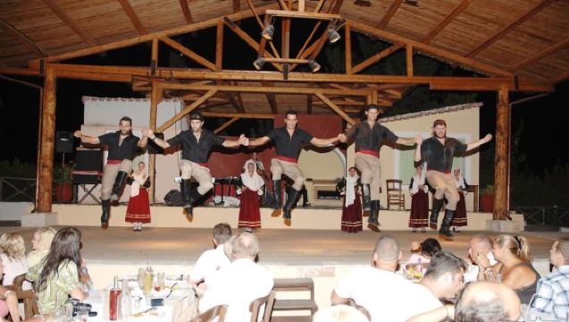 克里特之夜體驗：晚餐與表演