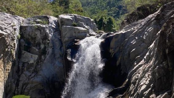 Puerto Vallarta: Đi bộ đường dài và tham quan bằng thuyền ở thác Quimixto