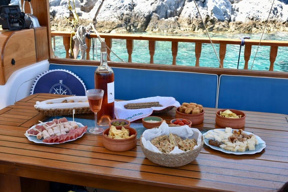 Skiathos : All-Inclusive Sailing Cruise with Lunch!