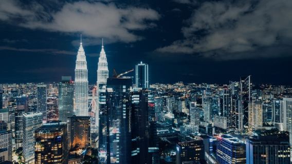 Commander après consultation / Gare centrale de Kuala Lumpur en Malaisie, Place de l'Indépendance, Musée national, Genting Highlands / Aéroport / Transport de porte à porte / Guide-chauffeur touristique / Service de voiture privée