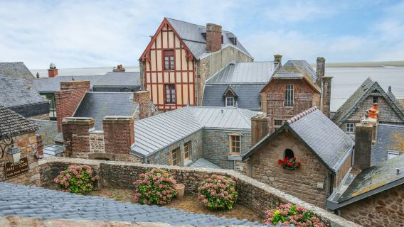 Mont Saint-Michel: Entry Ticket with Audio Guide + Transport from Paris