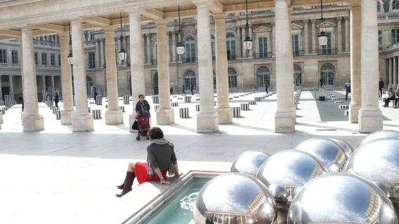 Paris: Fashion History Walking Tour in the Heart of Paris