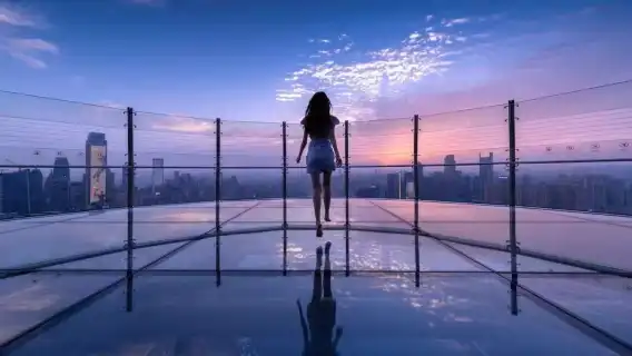 【重慶】來福士廣場探索艙·雲端樂園門票（270° 環幕視野+高空懸空步道+造型獨特+全透明玻璃平台）