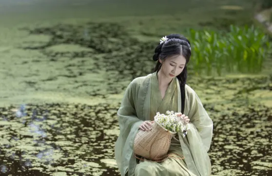 達州Trip Moments【婚紗照微電影航拍/化妝服裝/婚禮跟拍攝影/定制】