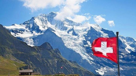 Swiss Alps & Jungfraujoch - Top of Europe 1-day tour from Zurich and Bern Oberland [English-speaking group]