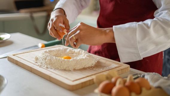 トスカーナ料理の秘密を解き明かす：料理教室とランチ