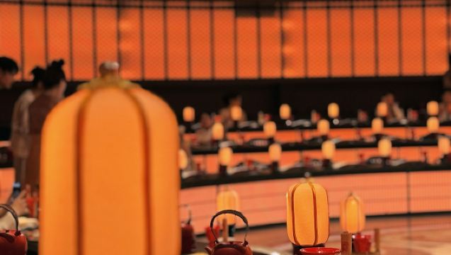 Xi'an: Banchetto del Palazzo Daming | Un banchetto che ti trasporta alla gloriosa dinastia Tang, esperienza a 360° di un sontuoso banchetto imperiale [Assapora prelibatezze imperiali + Ammira danze e musiche di corte + Indossa abiti e trucco in stile antico]