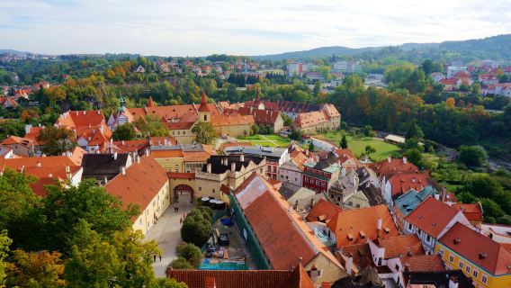 Lawatan sehari dengan sewaan peribadi ke Prague + Pekan Český Krumlov + Pekan České Budějovice, Republik Czech