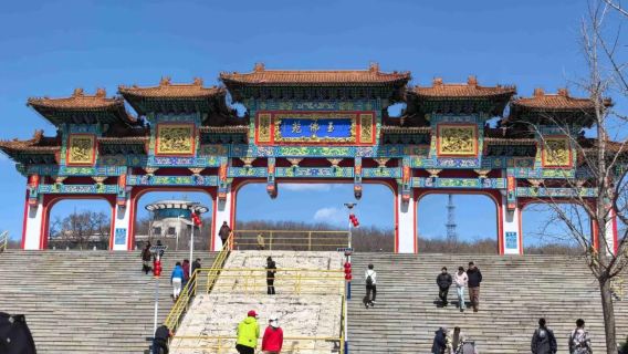 Lawatan Sehari di Anshan: 219/Taman Buddha Jade/Muzium/Zoo + Rumah Putih Kecil [Tidak Termasuk Tiket Masuk]