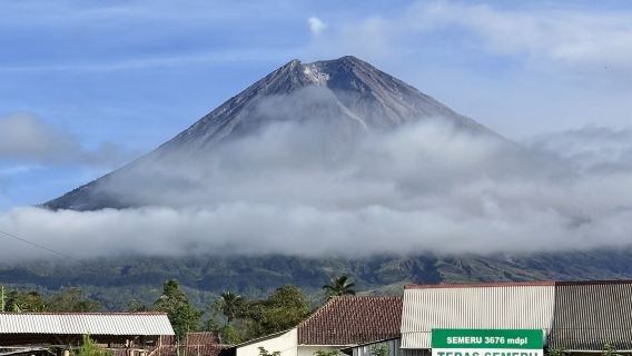 [Sewa Kendaraan Pribadi di Indonesia] Lautan Awan dan Gunung Api, Romantisme Alam Liar di Bromo