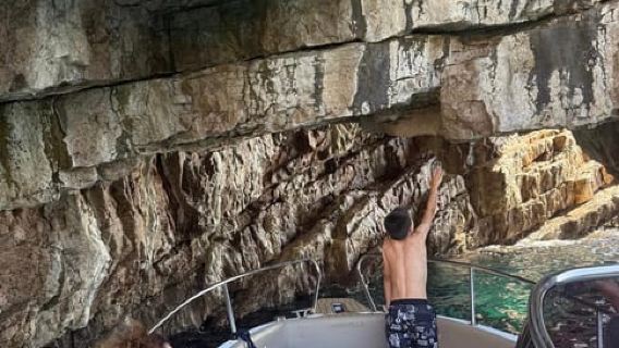 Kotor: Sininen luola, Perast ja sukellusvenetunneli +UINTI
