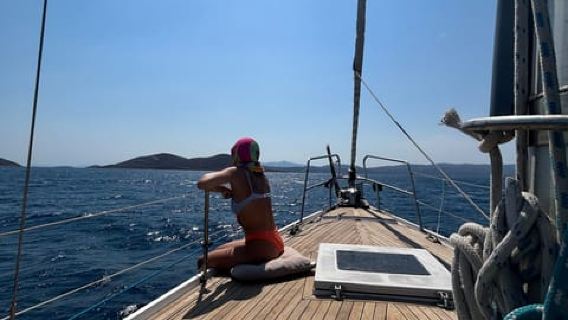 Small-Group Sailing Cruise in Nafplio with Food & Drinks