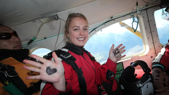 New Zealand Mount Cook Parachuting- Challenge Your Own Adventure - Tandem Parachuting with an Instructor - A Must-See Spot in New Zealand's South Island
