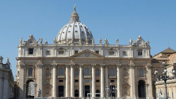 Vatican Museums & St. Peter's Basilica: Semi-Private Guided Tour
