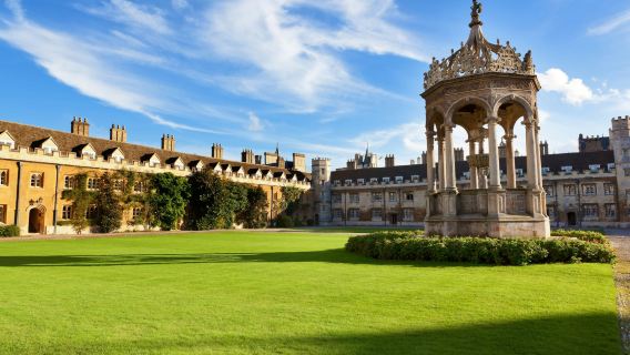 Oxford & Cambridge: Guided Day Tour from London