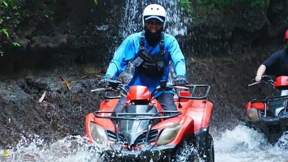 Kombipaket Ubud ATV Quad Bike durch die Barong-Höhle bei Dadi Bali Adventure und Rafting auf dem Ayung-Fluss