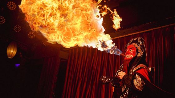 La magica Chongqing: un viaggio immersivo tra antiche case da tè, spettacoli e cucina