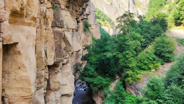 Ontdek Khinaliq: Candy Cane, dorpslunch (groep/privé)