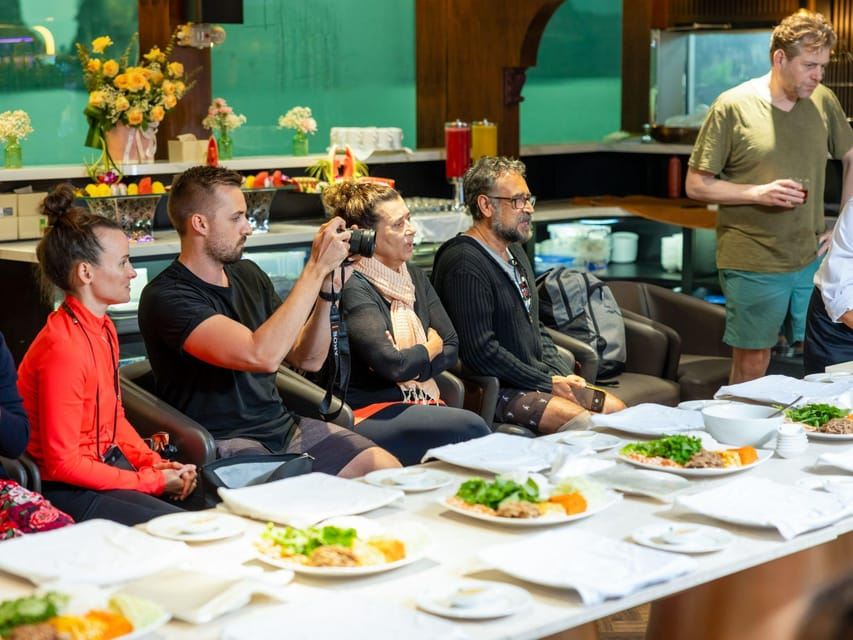 Escursione di un giorno alla baia di Ha Long e alla baia di Lan Ha in crociera premium a 5 stelle