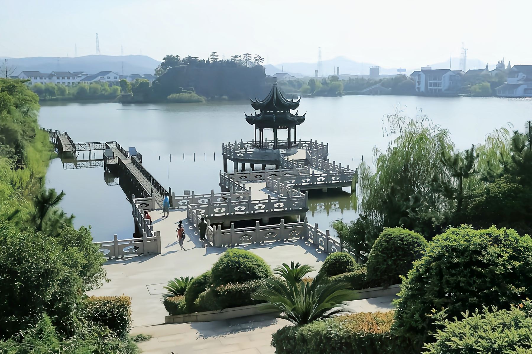 Suzhou Fremdsprachen-Reiseleiter für Englisch, Russisch, Portugiesisch und mehrsprachige Reiseleiter, Touren können individuell angepasst werden