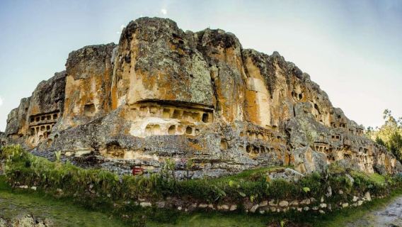Excursion to the Ventanillas de Otuzco + Tres Molinos farm