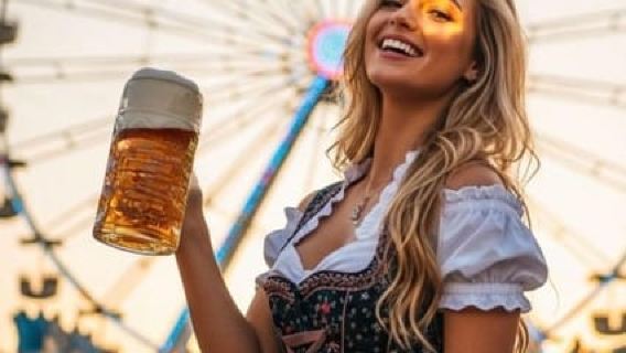 Monaco di Baviera: servizio fotografico privato dell'Oktoberfest con una persona del posto