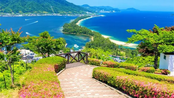 Amanohashidate Sandbar & Ine Funaya Village Tour with Optional Sea Cruise