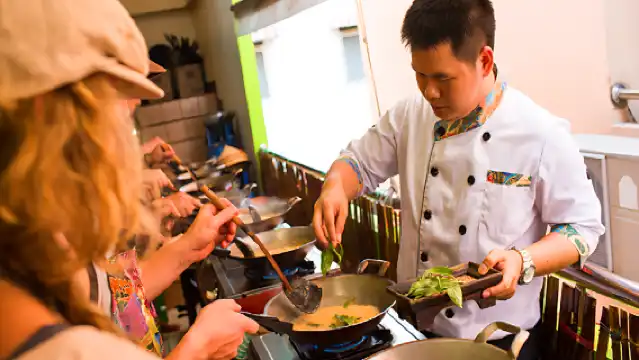 泰國曼谷 課程體驗【是隆SILOM泰式烹飪/可選上午或下午課】