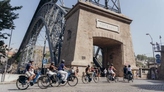Porto: 3-stündige geführte E-Bike-Tour zu den Highlights der Stadt