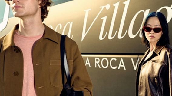 La Roca Village Shopping Express: Roundtrip from Barcelona