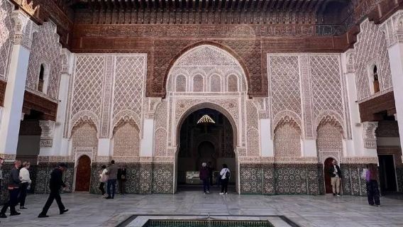 Private chartered tour in Marrakech, Morocco - Jardin Majorelle/Ben Youssef Madrasa/Agafay Desert