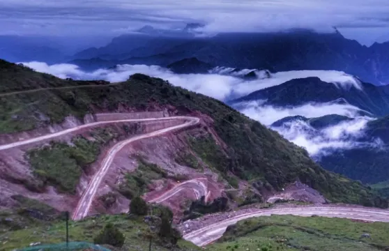 四川雅安龍蒼溝國家森林公園+牛背山包車一日遊提供中英文服務