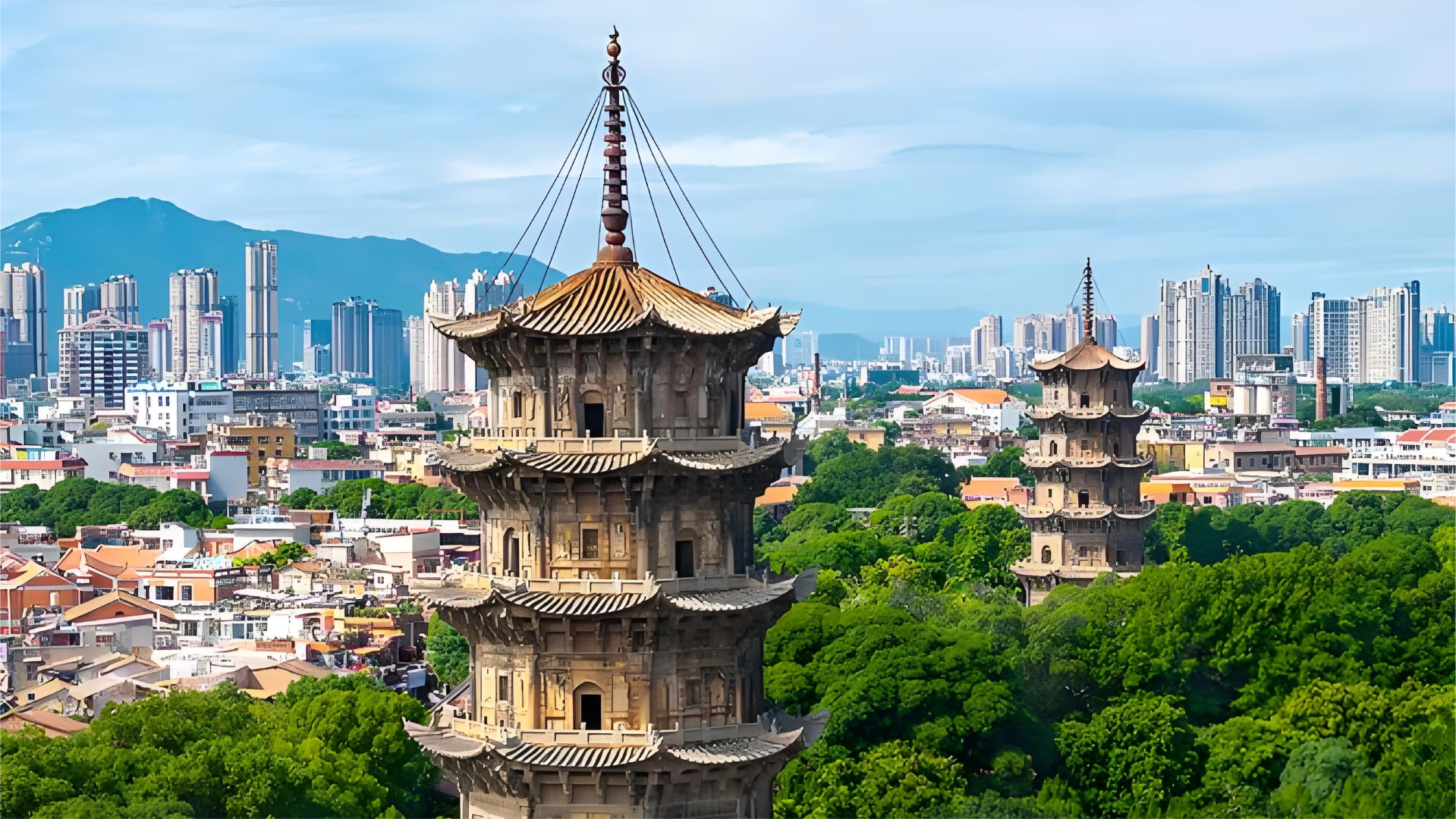 Xiamen-Quanzhou 1-Day English Mini-Group Tour: Kaiyuan Temple, West Street, Xunpu Village