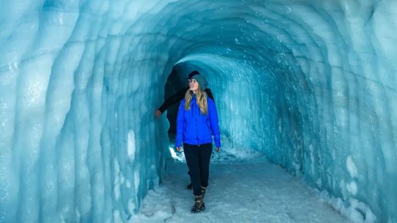 tour di un giorno al tunnel di ghiaccio di Langjökull (include il prelievo da Leida, i biglietto d'ingresso la grotta di ghiaccio e il camion del ghiacciaio)