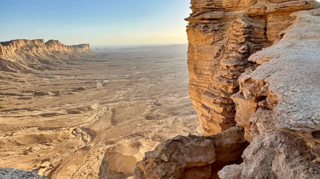 沙特阿拉伯利雅得+世界之崖一日遊【中文專車-定制行程】