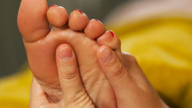 [ฟุตแมจิก กูไช ลามะ] นวดเท้ารวมศีรษะ คอ และไหล่