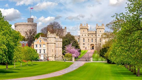 15 orang kumpulan kecil London, England Windsor + Oxford + Stonehenge | Laluan pantas Windsor & penerangan terperinci Oxford
