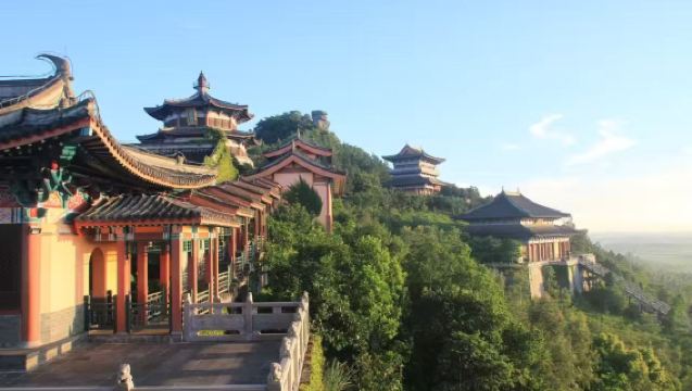 Haikou private 1-day tour: Wenbifeng - volcanic geopark - Haikou arcaded streets | Cultural and natural journey